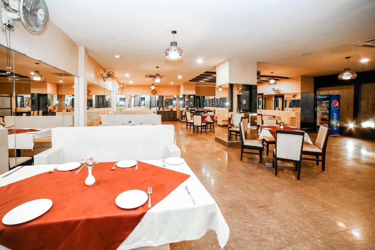 Jhānsi Oyo 35769 Hotel Rishabh מראה חיצוני תמונה