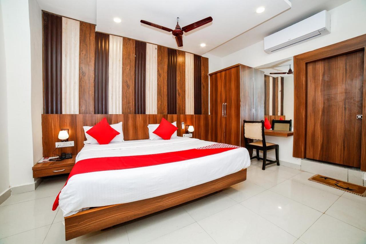 Jhānsi Oyo 35769 Hotel Rishabh מראה חיצוני תמונה