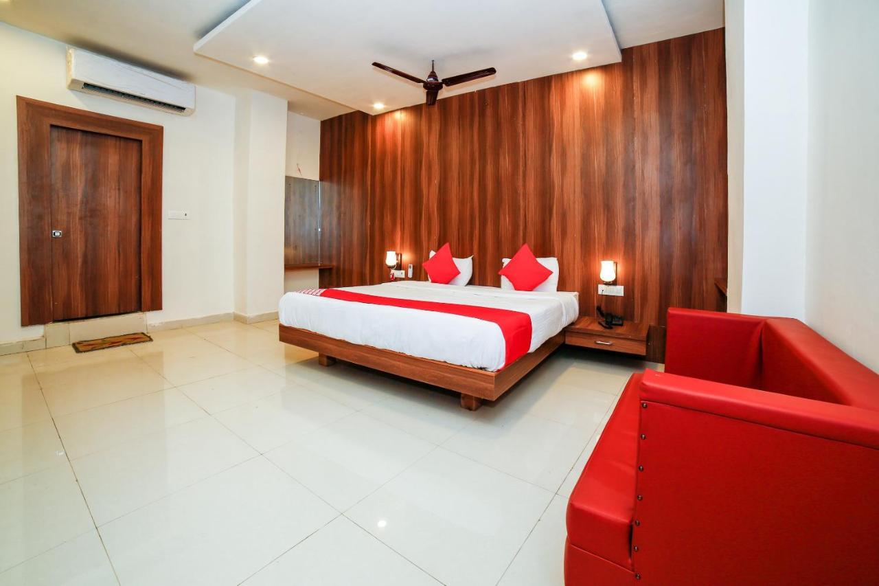 Jhānsi Oyo 35769 Hotel Rishabh מראה חיצוני תמונה